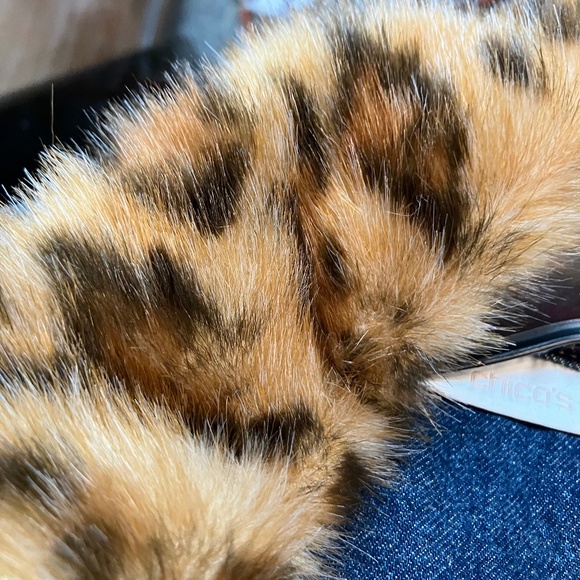 Denim jean jacket with faux fur collar Chico  size 0 or Xs - Picture 7 of 9